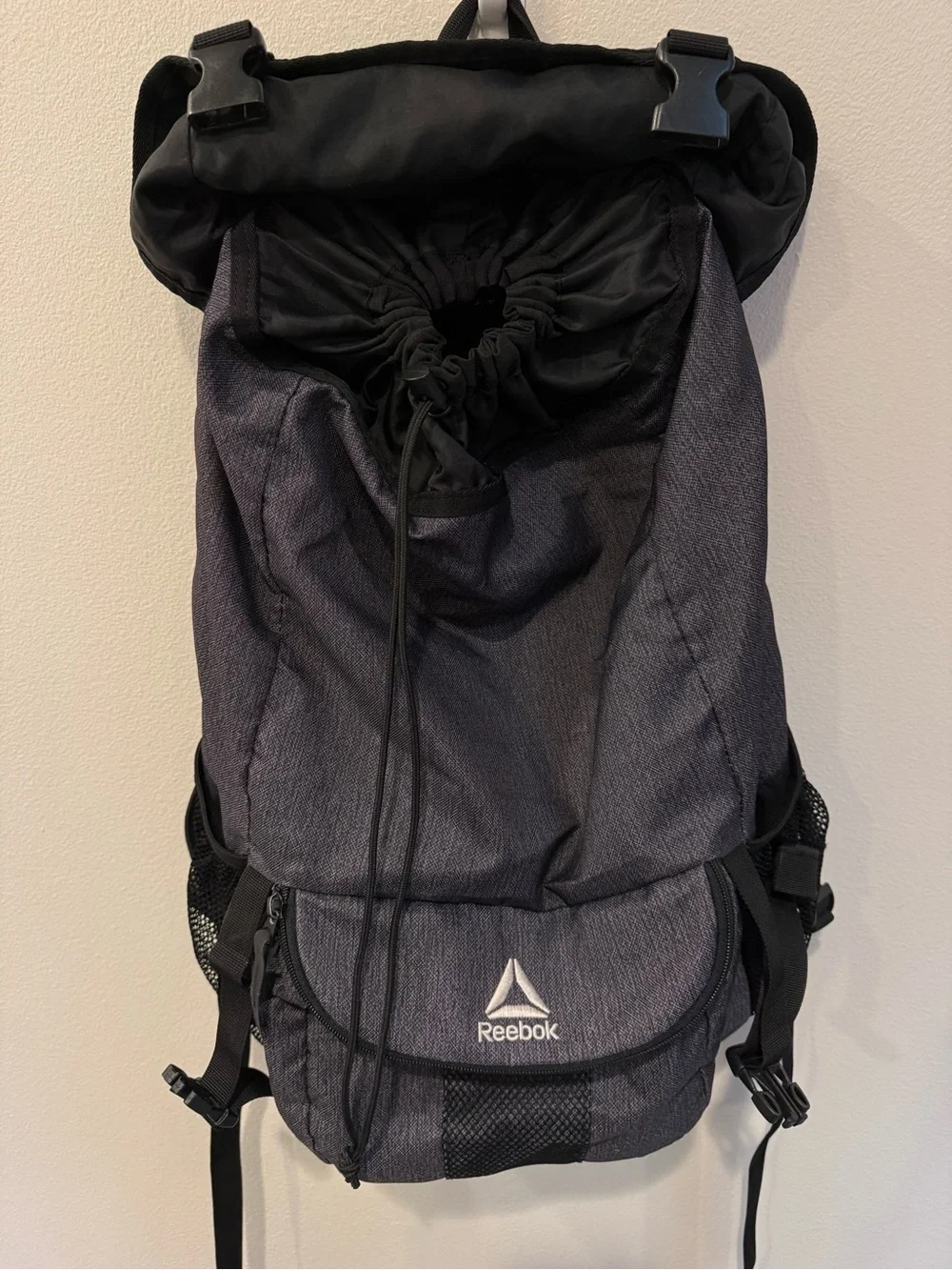 Reebok Pull String Backpack N SZ With Laptop Pocket